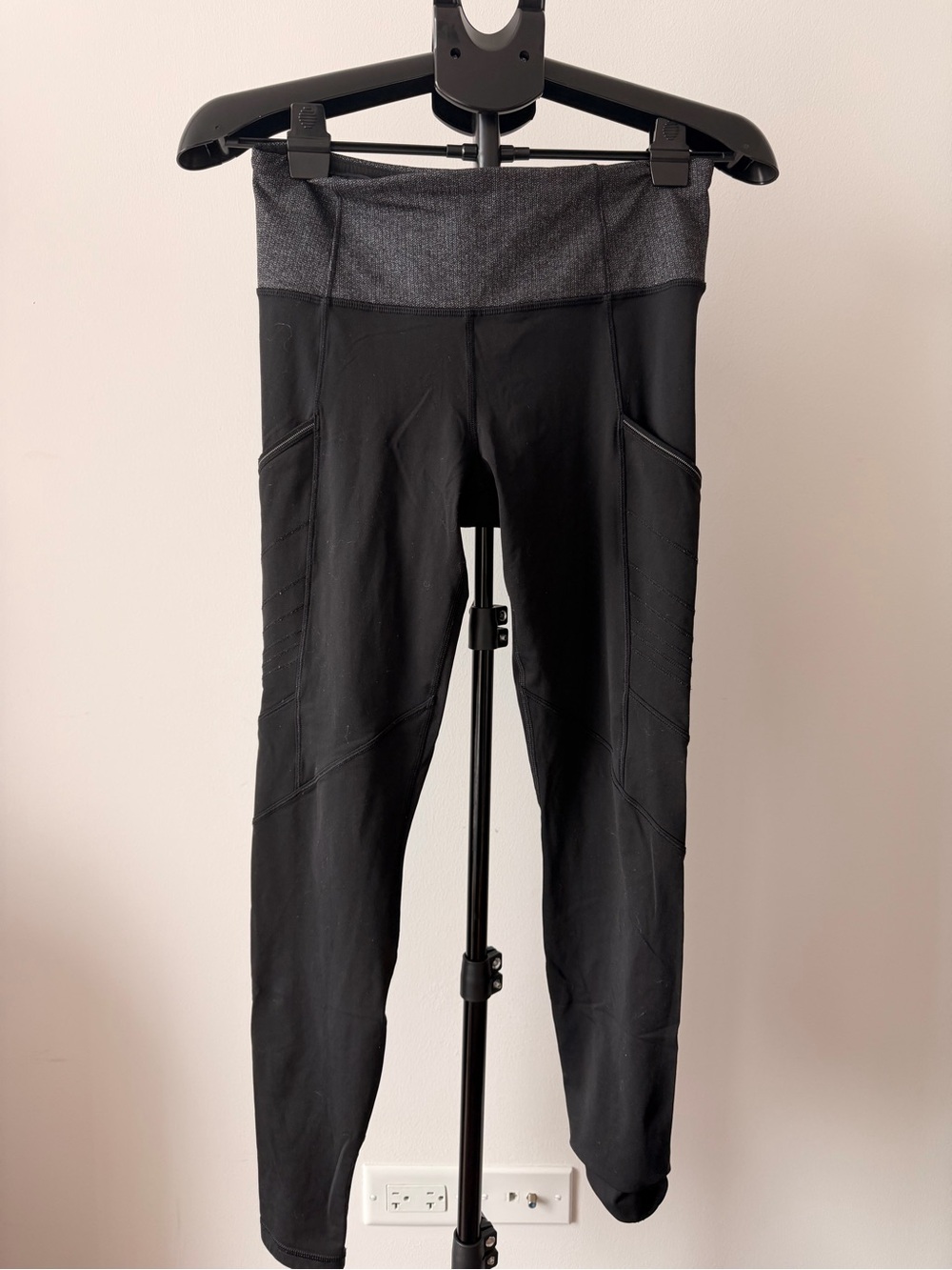 LuluLemon size M High-Rise Black Active Leggings with Heather Waistband